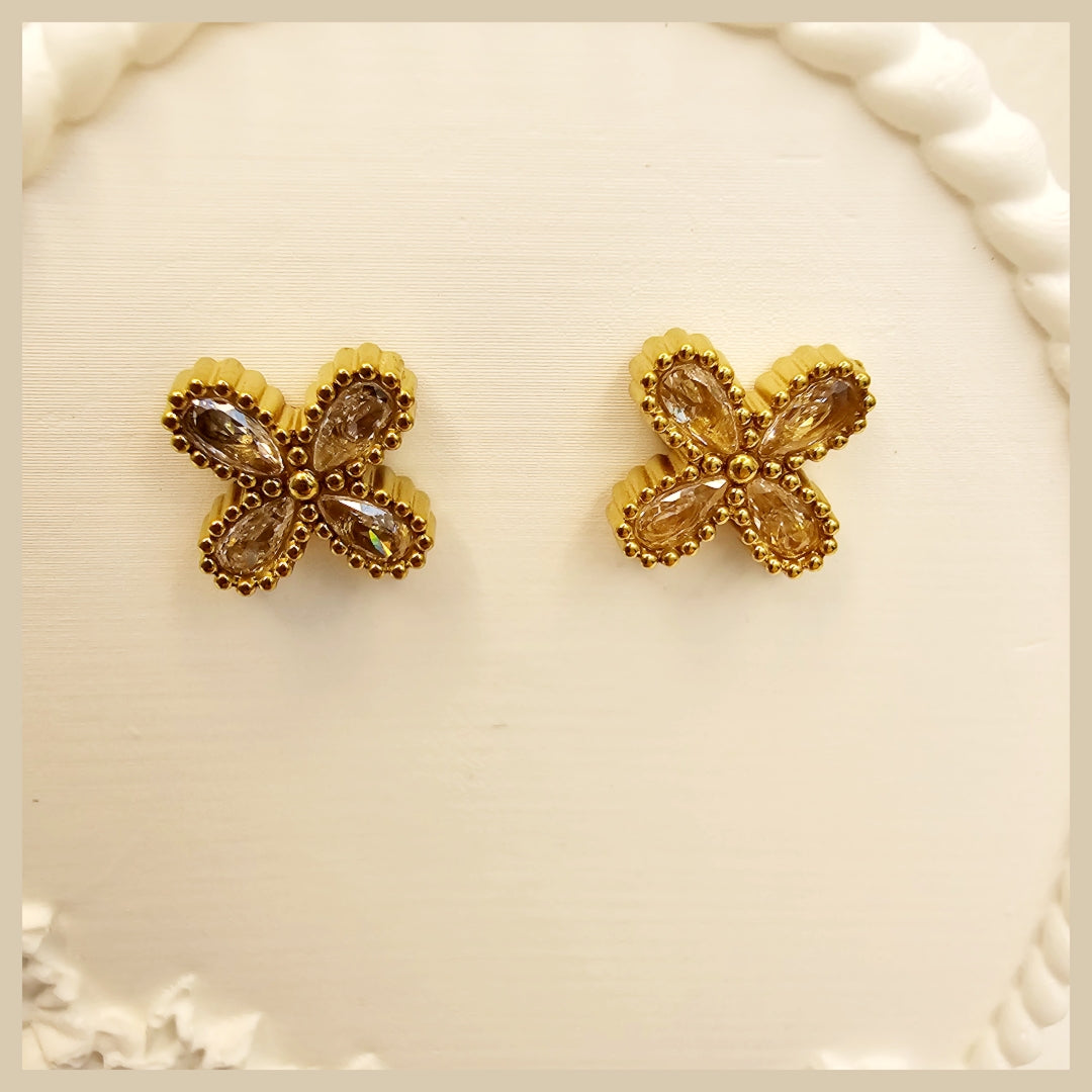 Emly Clover Earings