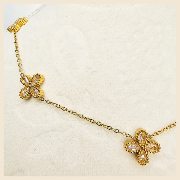 Zoi Clover Necklace