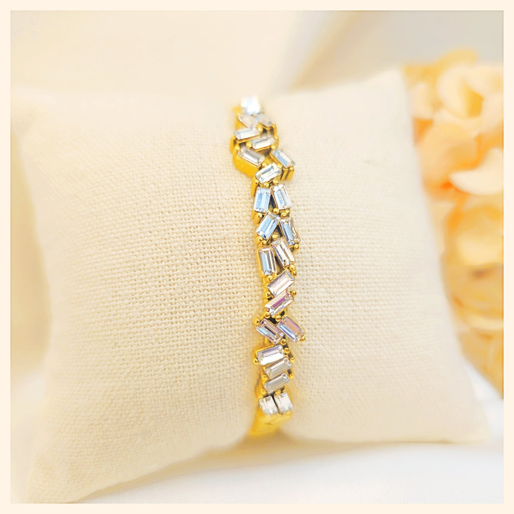 Kace Zircon Cut Bangle