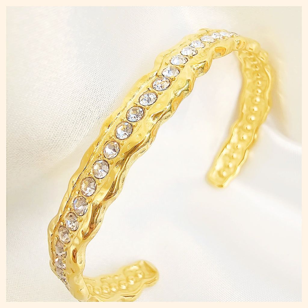 Kali Wavy Bangle