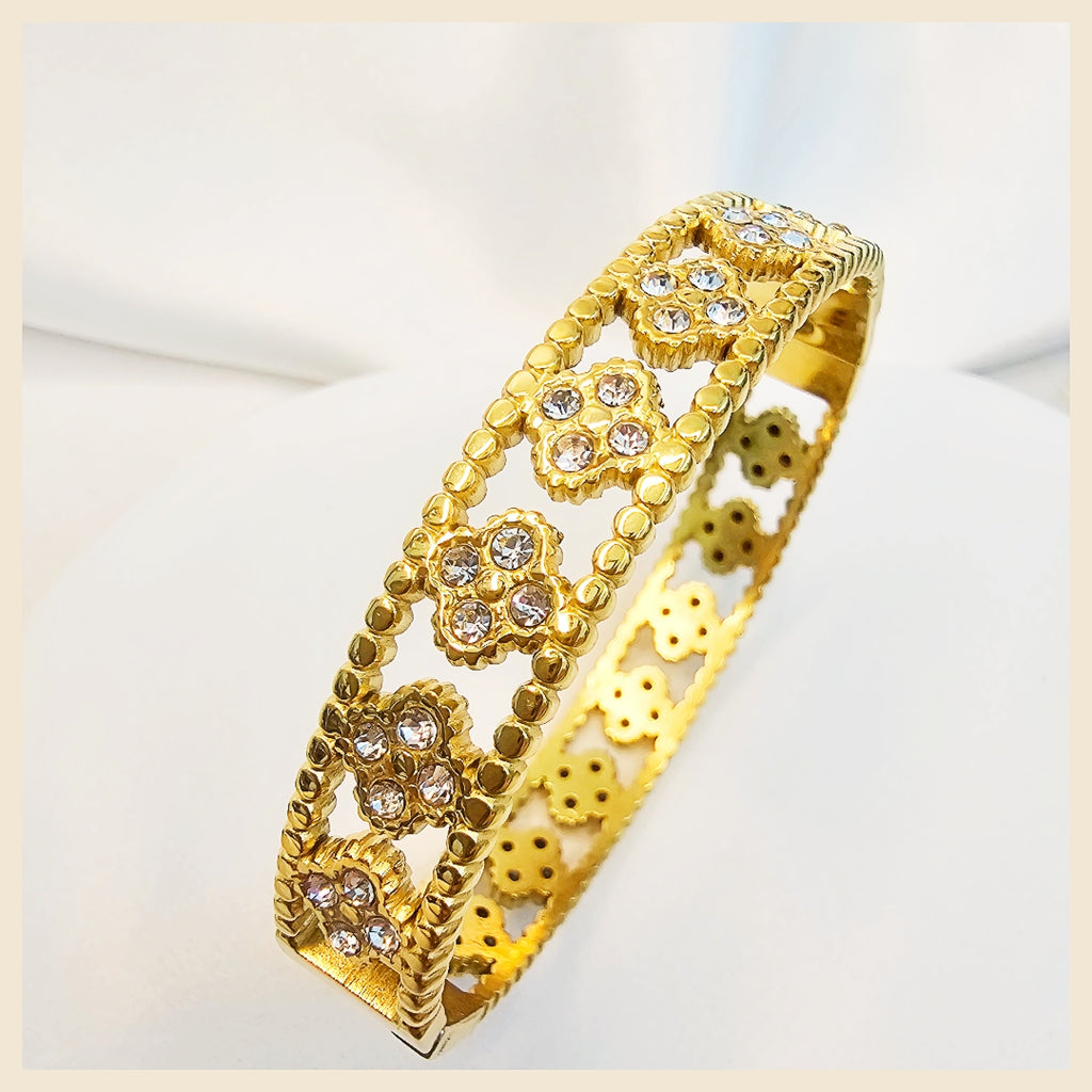 Leja All Zircon Bangle