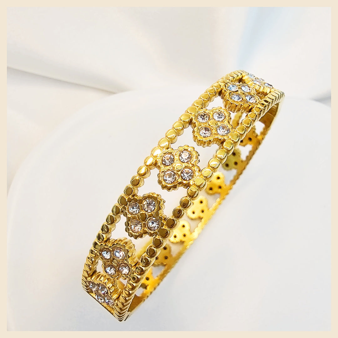 Leja All Zircon Bangle