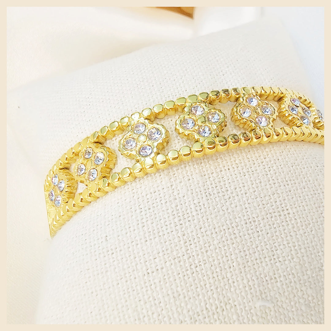 Leja All Zircon Bangle