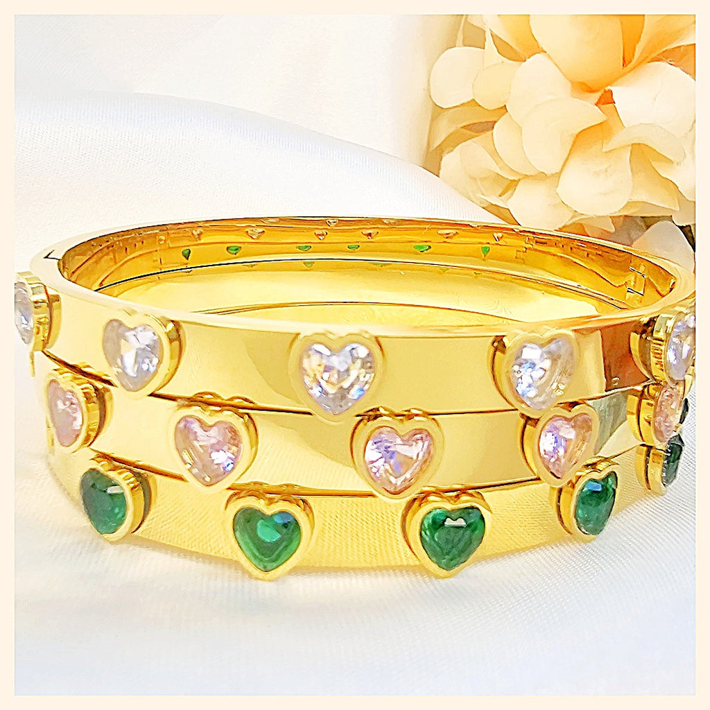 Kara Heart Zircon Bangle