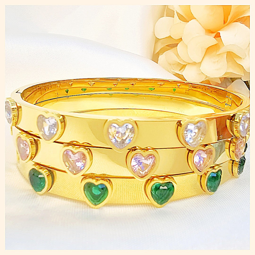 Kara Heart Zircon Bangle