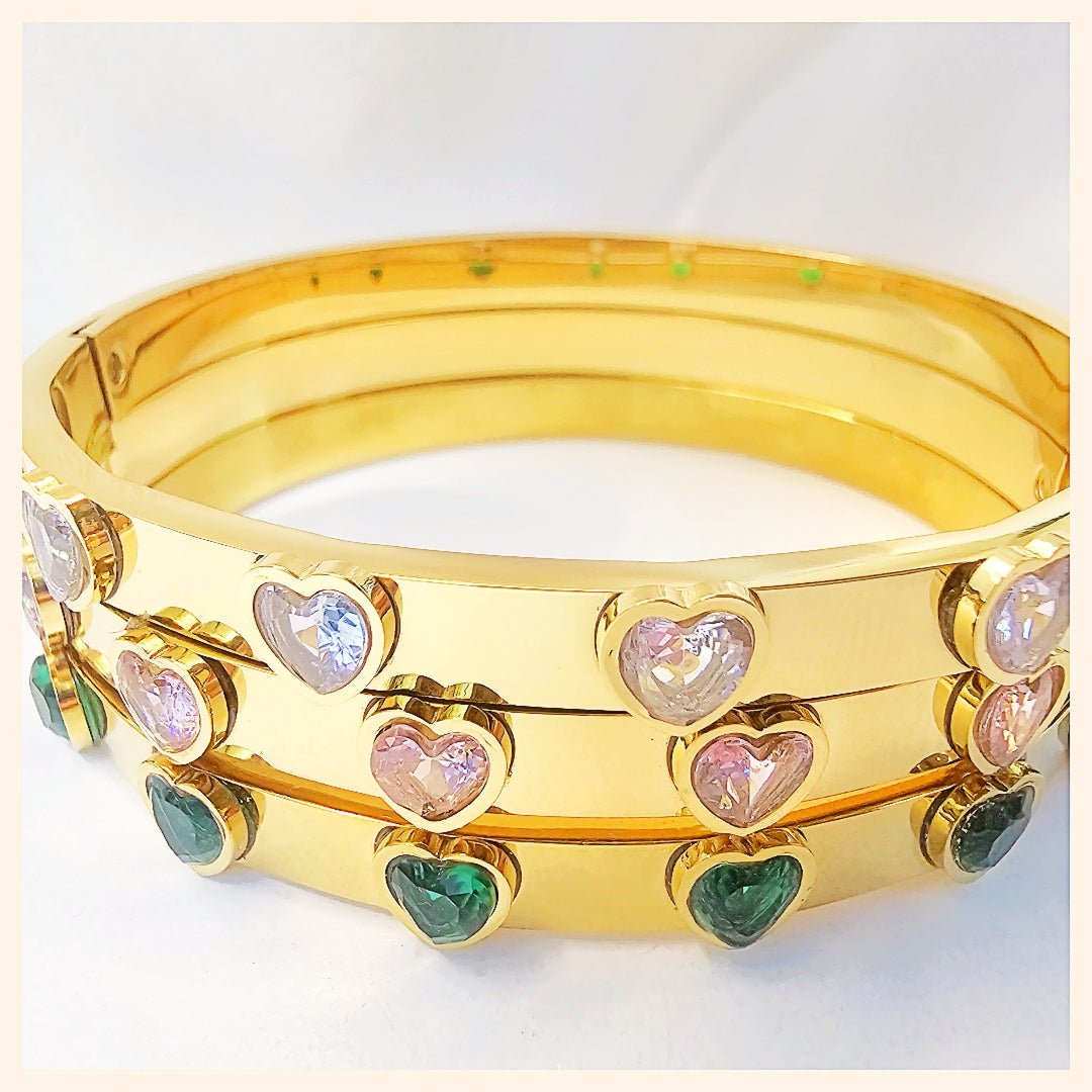 Kara Heart Zircon Bangle