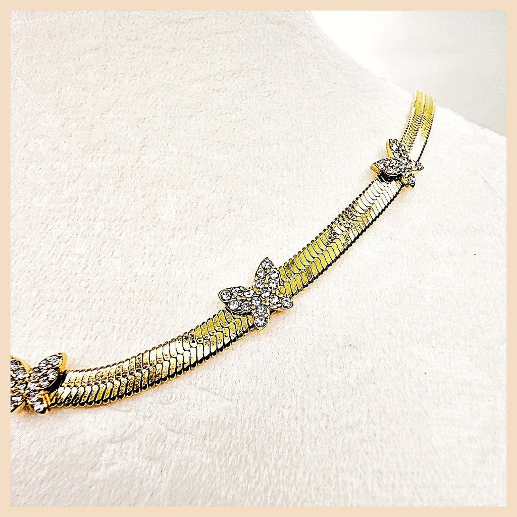 Ivia Shining Butterfly Necklace