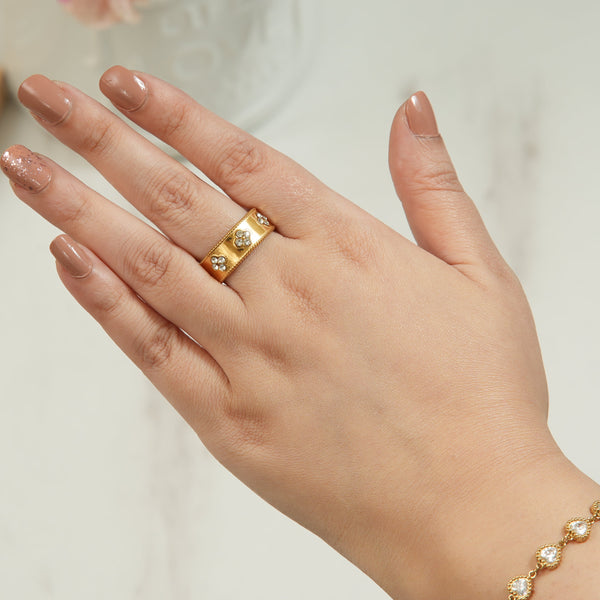 Lela Clover Open Ring