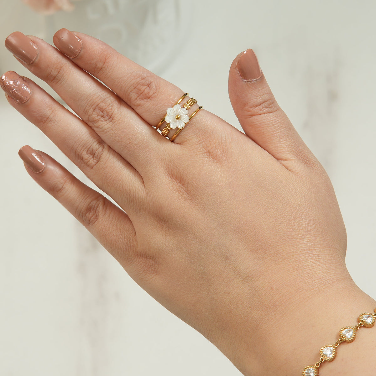 Inga White Flower Ring