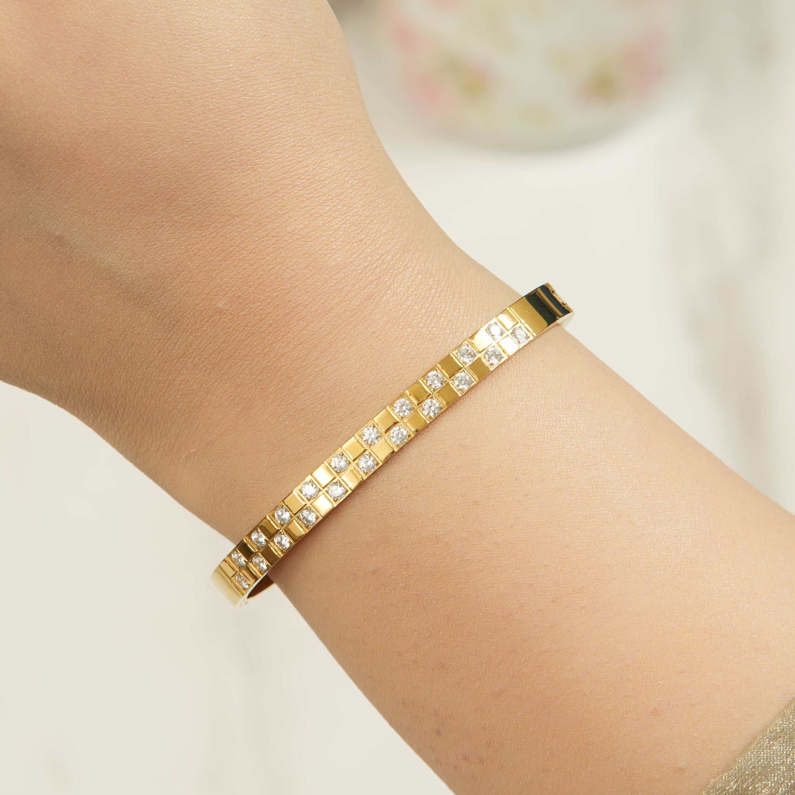 Gaya Zirconia Bangle