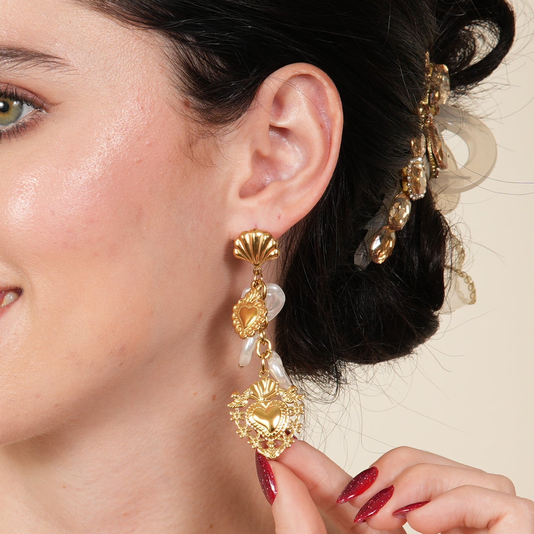 Elin Pearl Drop Earings