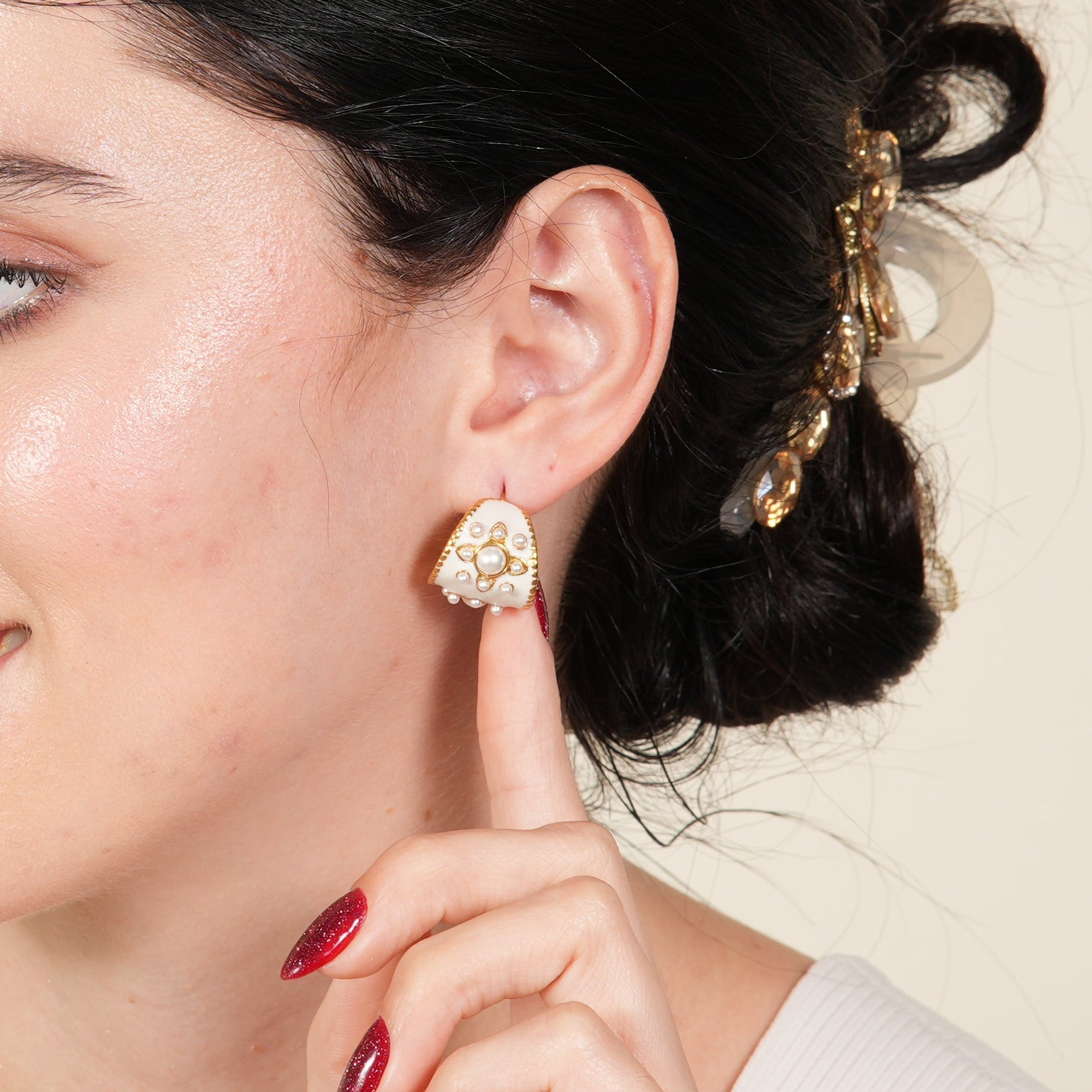 Elle Pearl Accents Earings