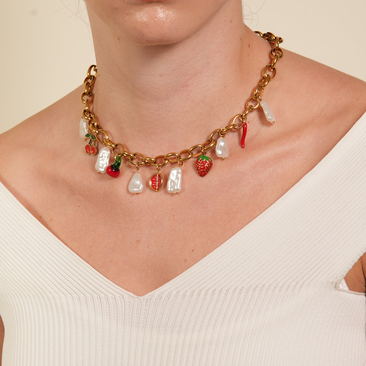 Hawa Strawberry Pearl Necklace