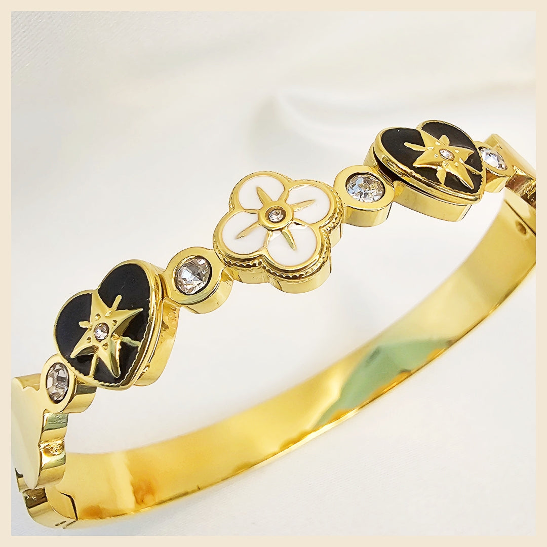 Symbolic clover heart bracelet expressing love, luck, and appreciation