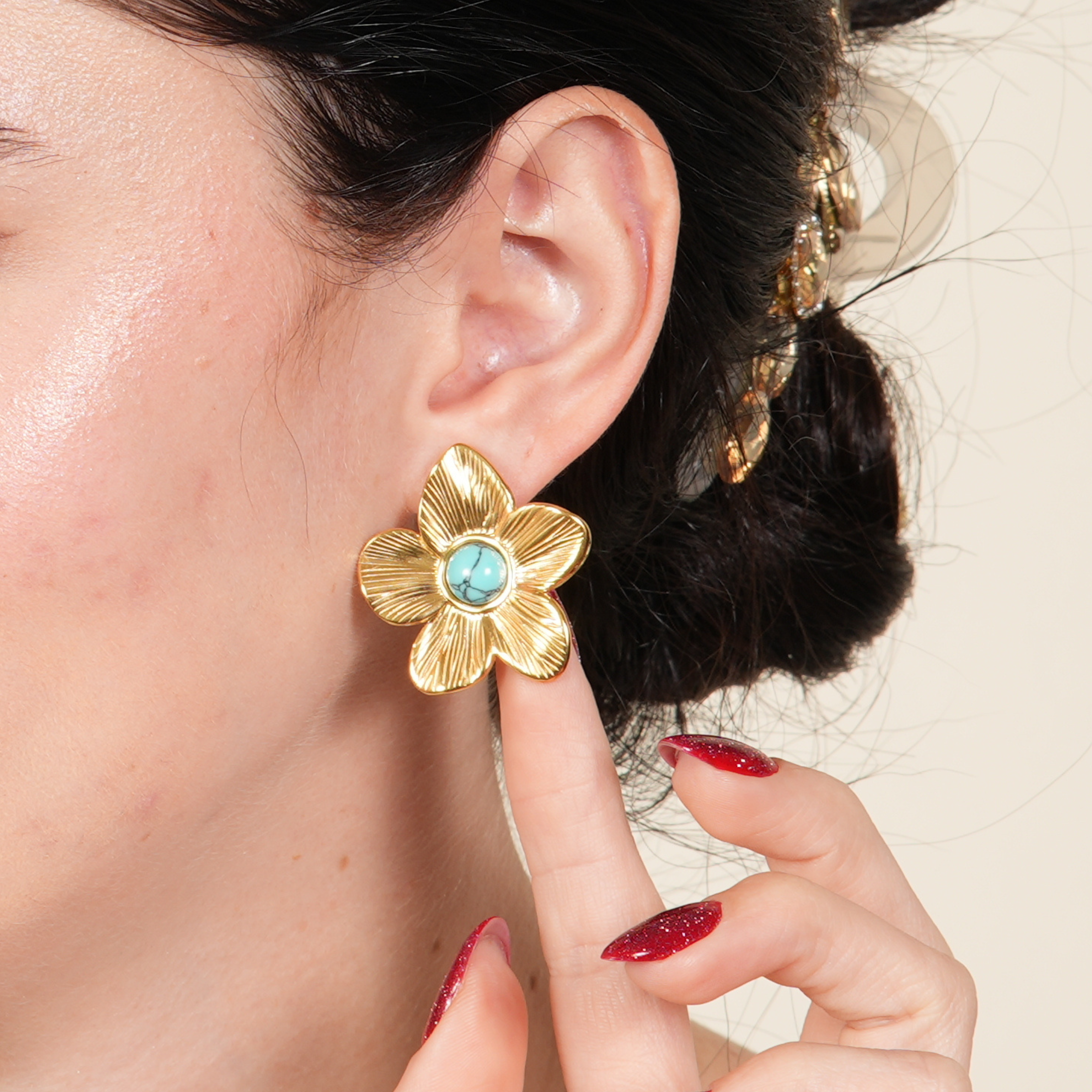 Lexa Petal Feroza Earings