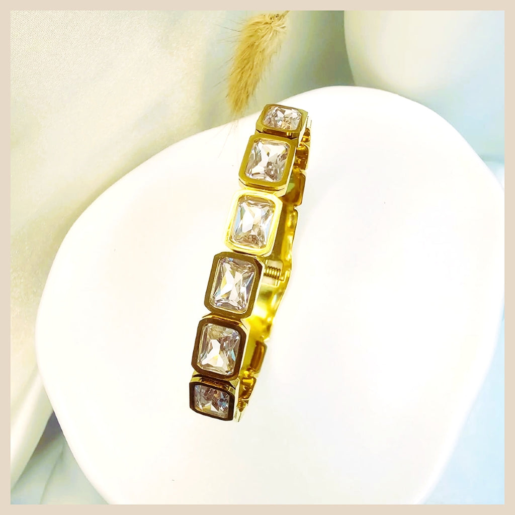 Elen Vintage Zircon Bangle