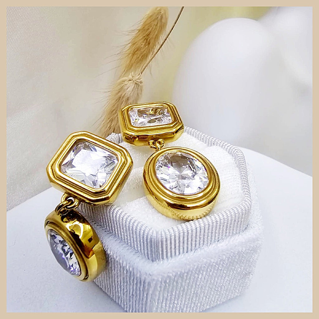 Femi Kiss Me Earings