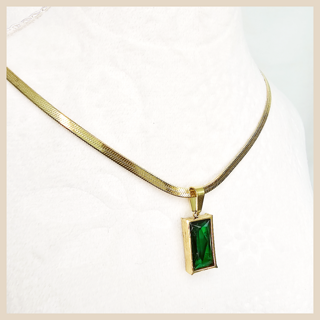 Amor green rectangular pendant necklace for women, a refined holiday gift that adds fresh sophistication and confident sparkle to any outfit.