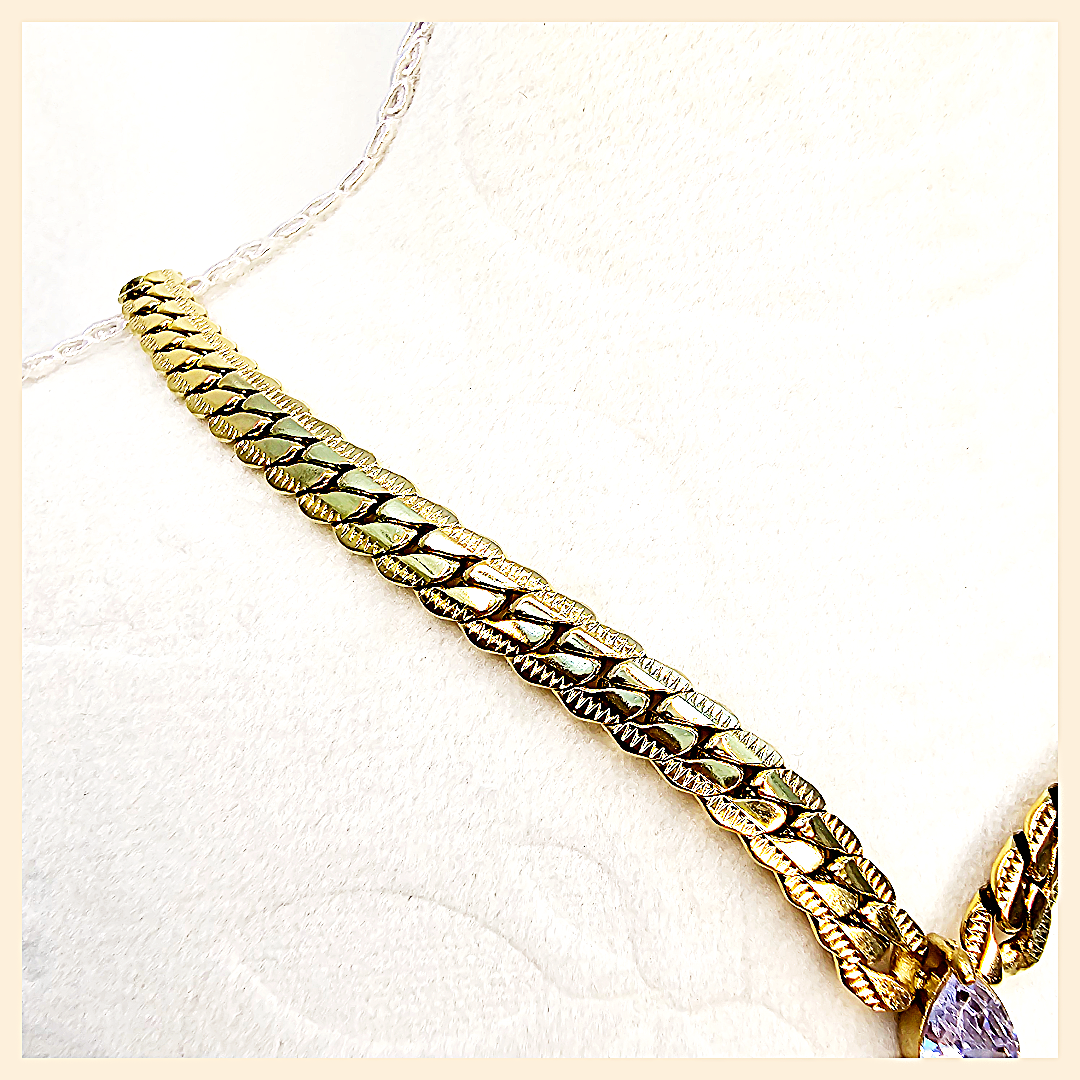Amya noble blue cubic zirconia pendant necklace, styled for Dubai-inspired glamour with a polished and timeless finish.