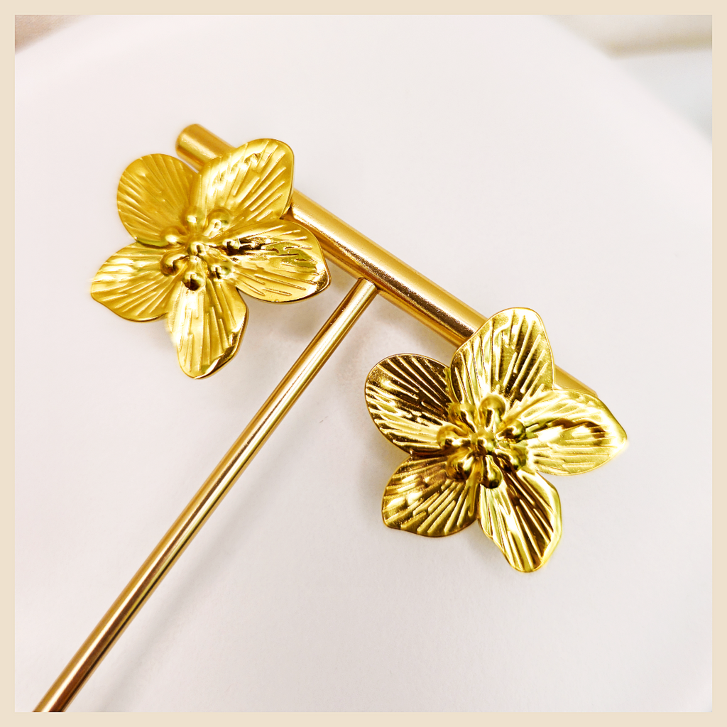 Beja flower earrings for women with an elegant floral drop design, a gift-worthy choice that feels feminine, polished, and beautifully refined.