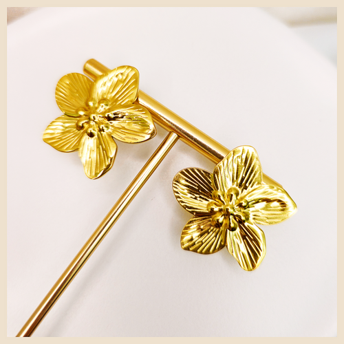 Beja flower earrings for women with an elegant floral drop design, a gift-worthy choice that feels feminine, polished, and beautifully refined.