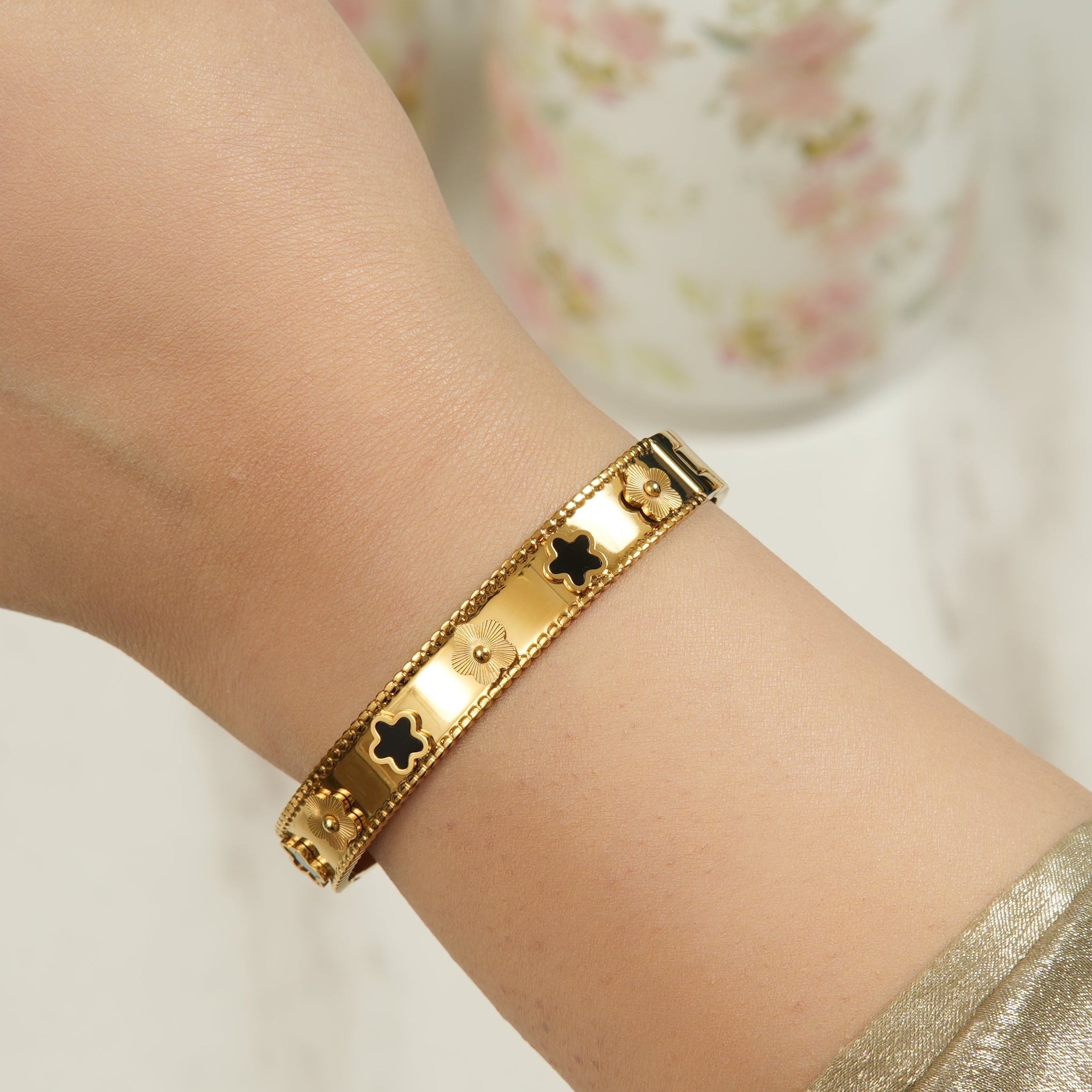 Clover star bangle set by Deah with rhinestone shine, a gift-ready choice for women who love delicate charm details and premium sparkle.