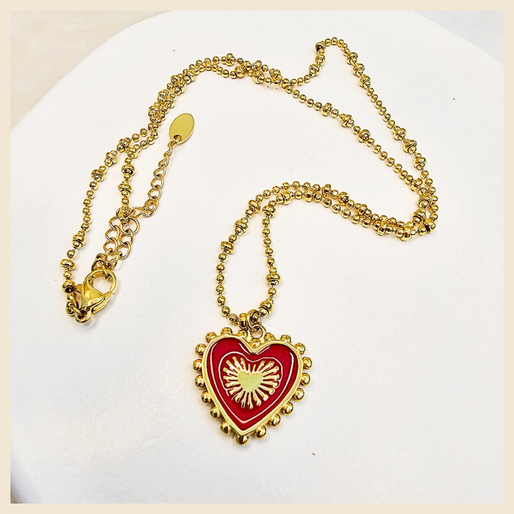 Simple gold heart necklace perfect for confident women embracing daily elegance