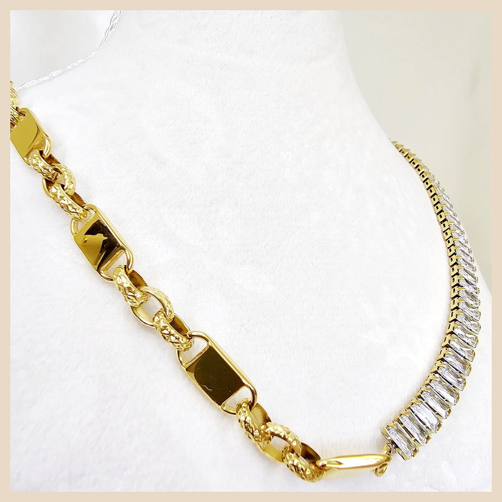 Elegant Gisa GiGi necklace as a birthday gift for nana, a sweet reminder of appreciation with a polished look she can wear with pride.