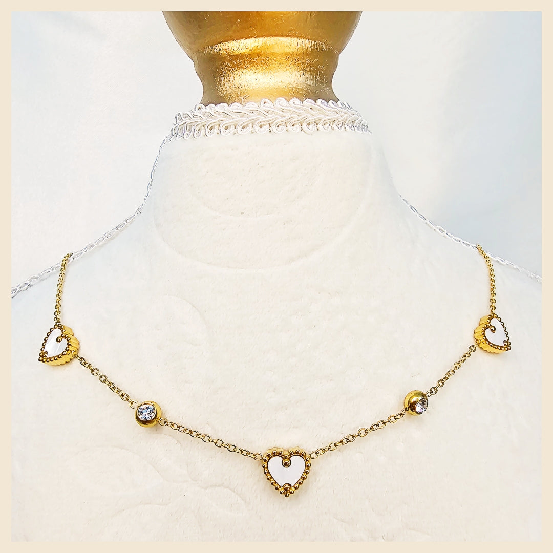 Minimalist heart necklace for women who appreciate understated luxury, blending soft gold tones with timeless feminine charm.