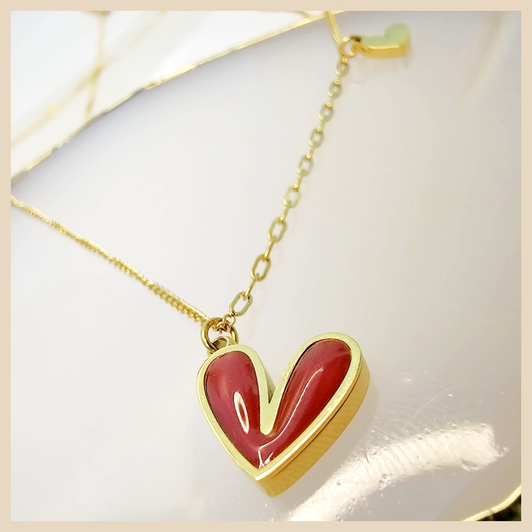 Exclusive Hada two hearts pink pendant necklace in gold-plated style, a thoughtful gift for friends that feels meaningful, stylish, and beautifully presented.