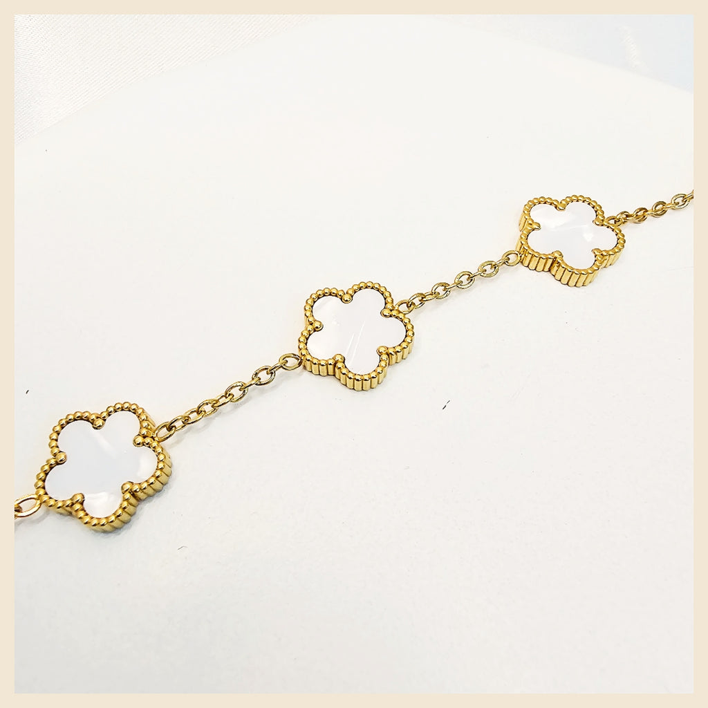 Exclusive Kiri 18K gold-plated clover crystal bracelet for women in the UAE, a standout piece that feels refined, special, and beautifully gift-ready.