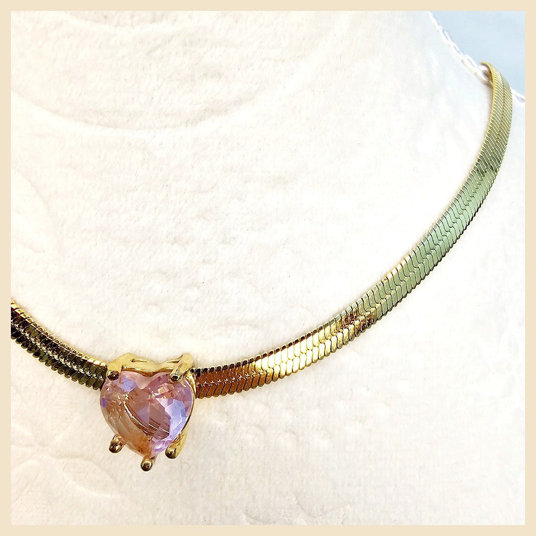 Modern Gizi chili smile pendant necklace with sparkling details, designed for women who want a stylish pop of personality with a luxe glow.