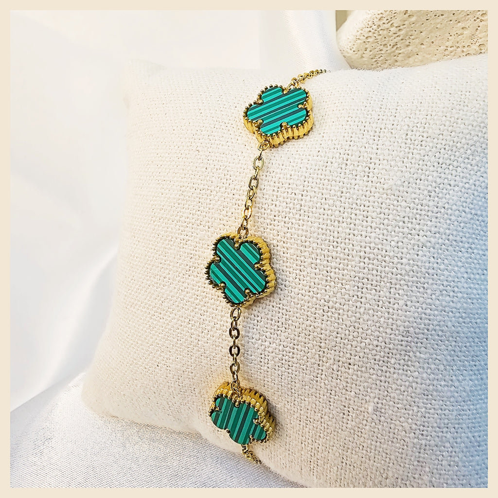 Premium 18K gold-plated stainless steel crystal bracelet with openable design, crafted for women seeking trusted quality and long-lasting sparkle.
