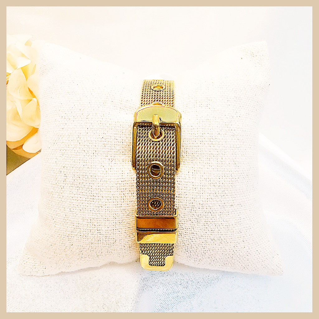 Premium Alba gold-plated mesh watch band, a gift-worthy accessory that elevates any watch with a sophisticated shine and trusted stainless steel durability.