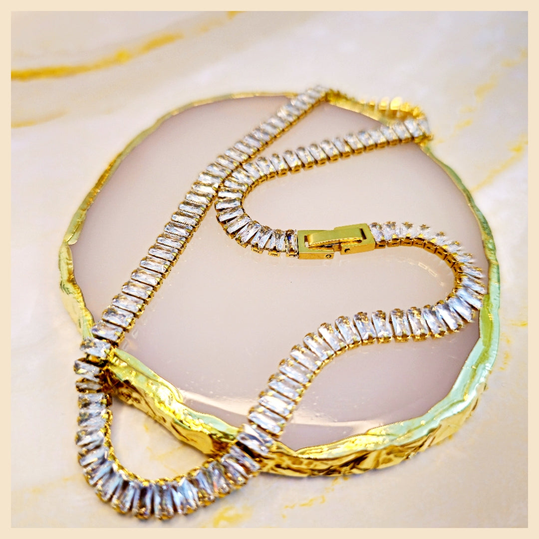 Premium zircon tennis necklace with gold plating, an elegant wedding or engagement gift that reflects lasting love and sophisticated taste.