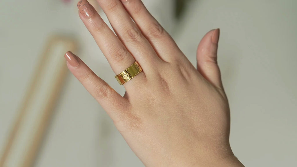 Laya Embossed Zircon Ring