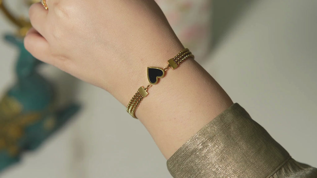 Avis Heart Bracelet