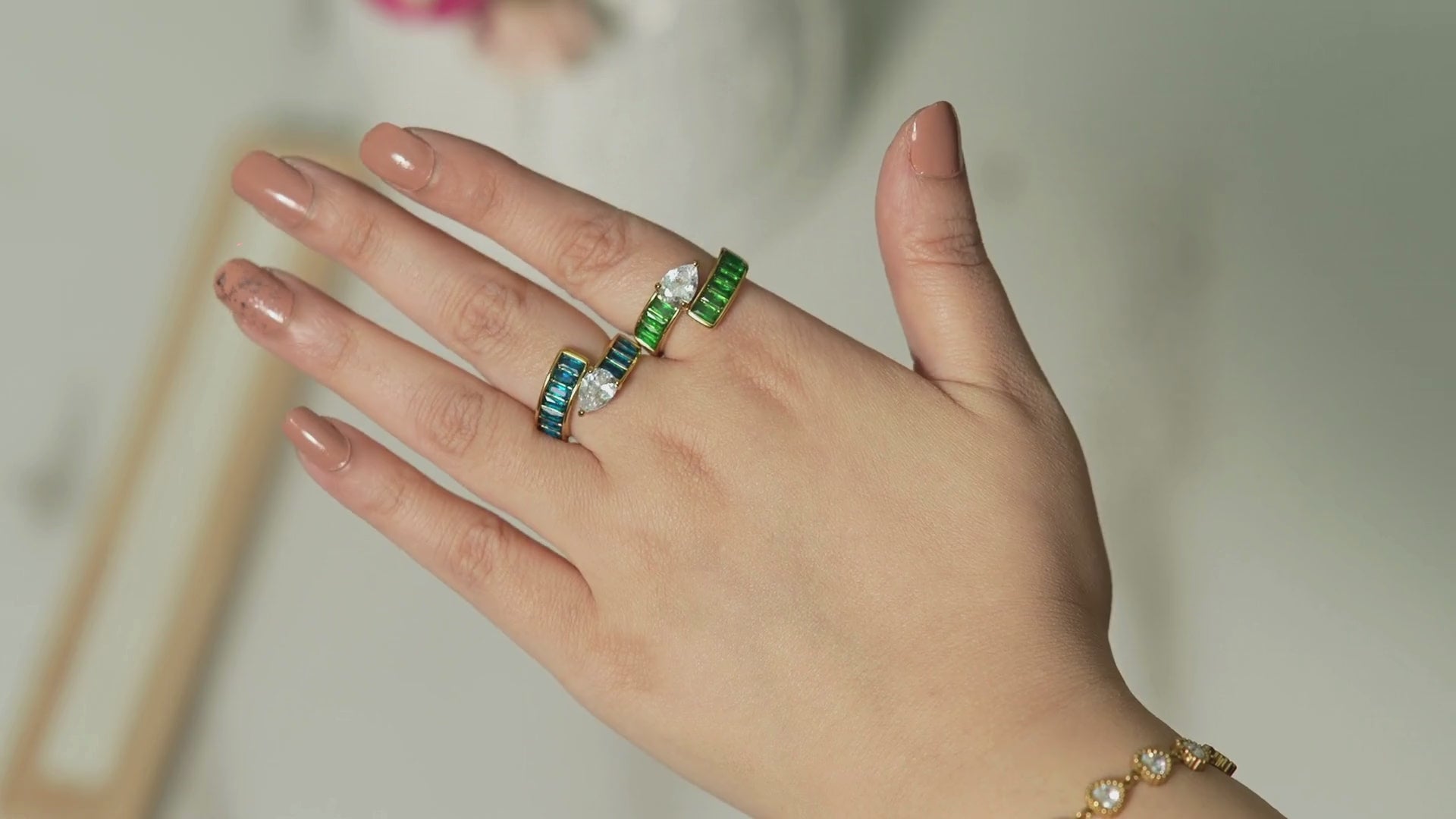 Edie Sleek Zircon Ring