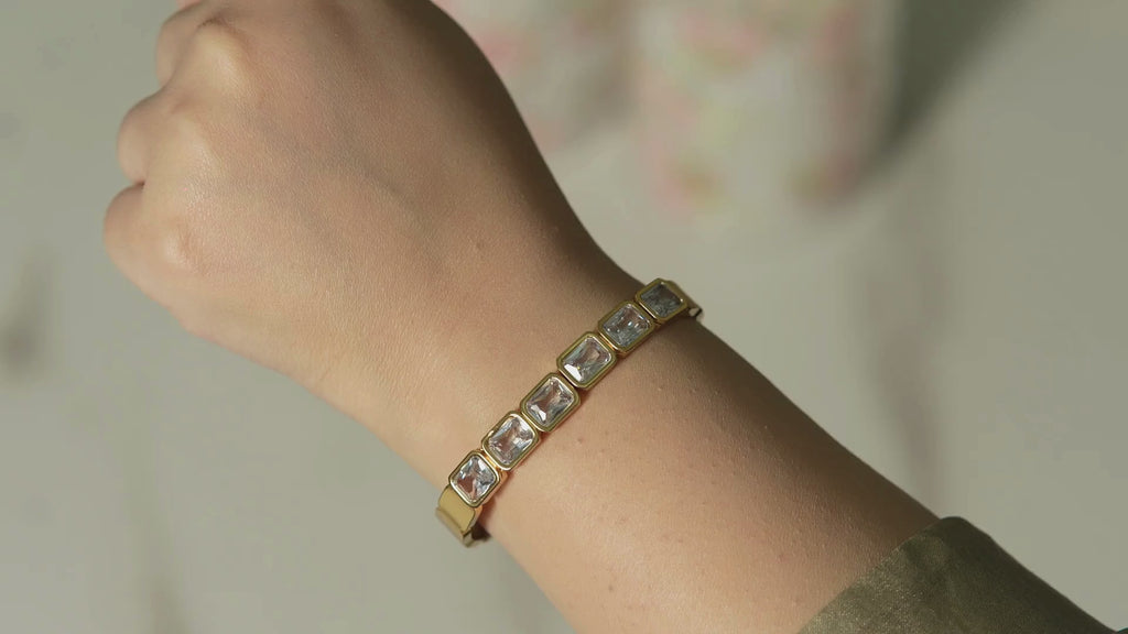 Elen Vintage Zircon Bangle