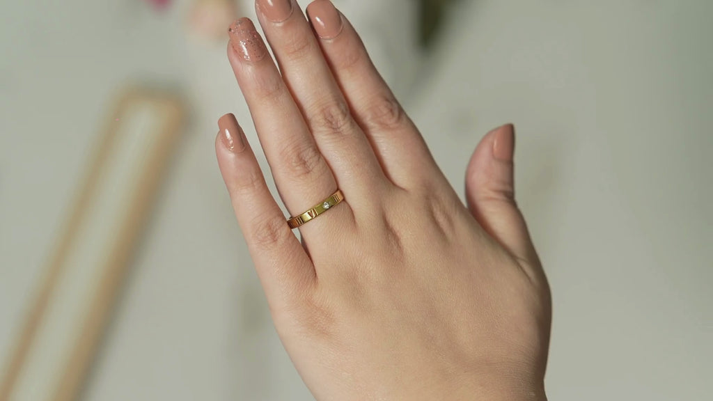 Anke Roman Numeral Ring