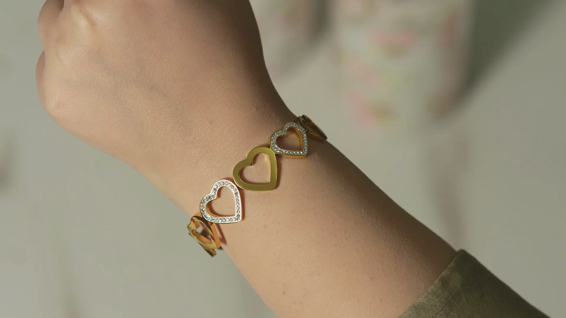 Beri Heart Bangle