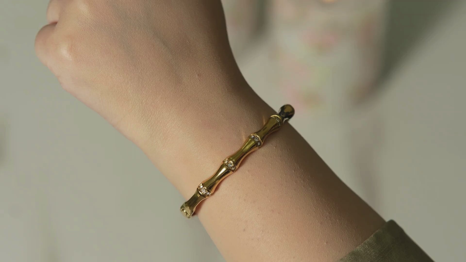 Nori White Zircon Bangle