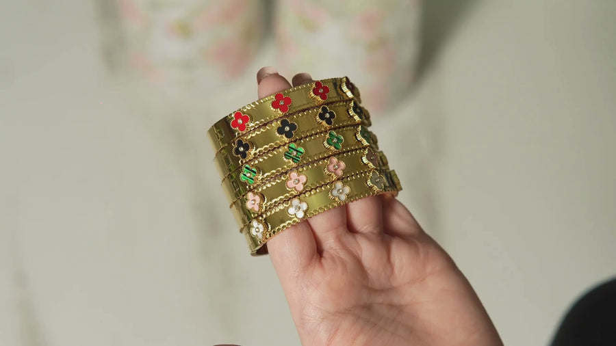 Dree 5 Clover Zircon Bangle