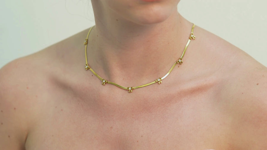 Jara Snake X Bowknots Necklace