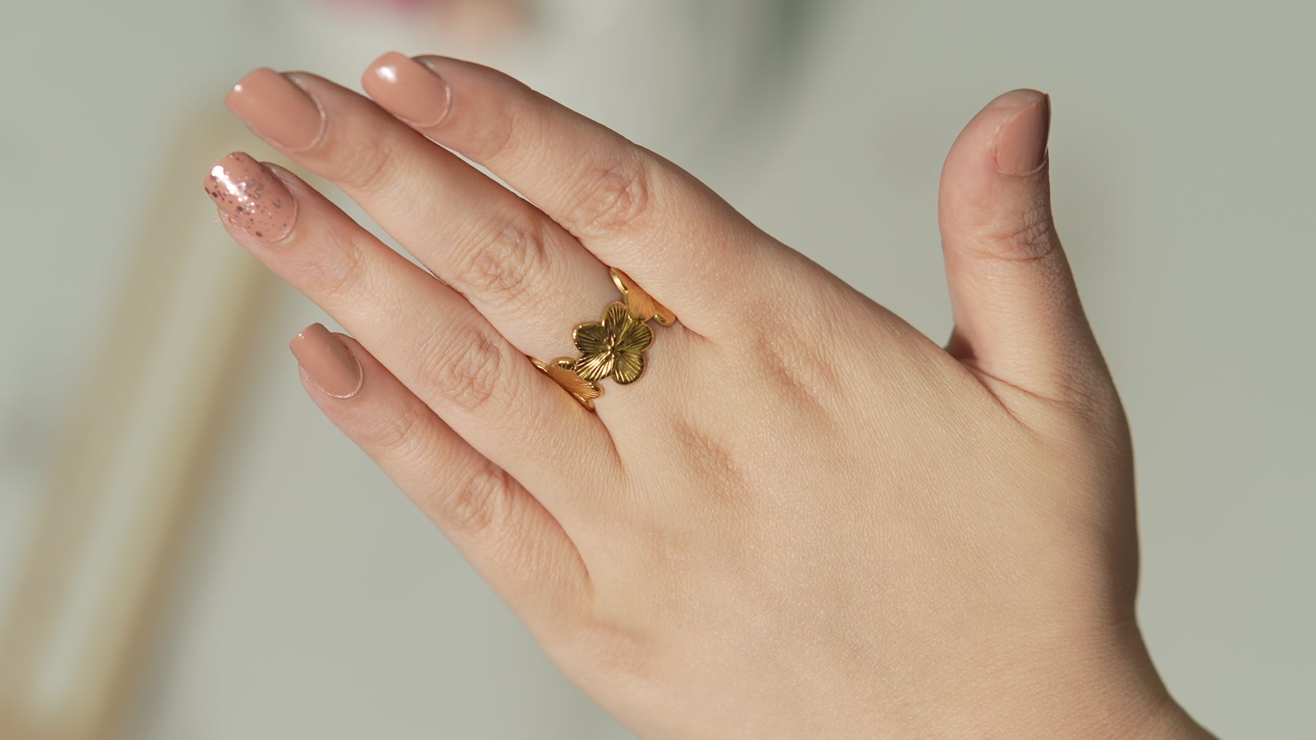 Eira Flower Ring