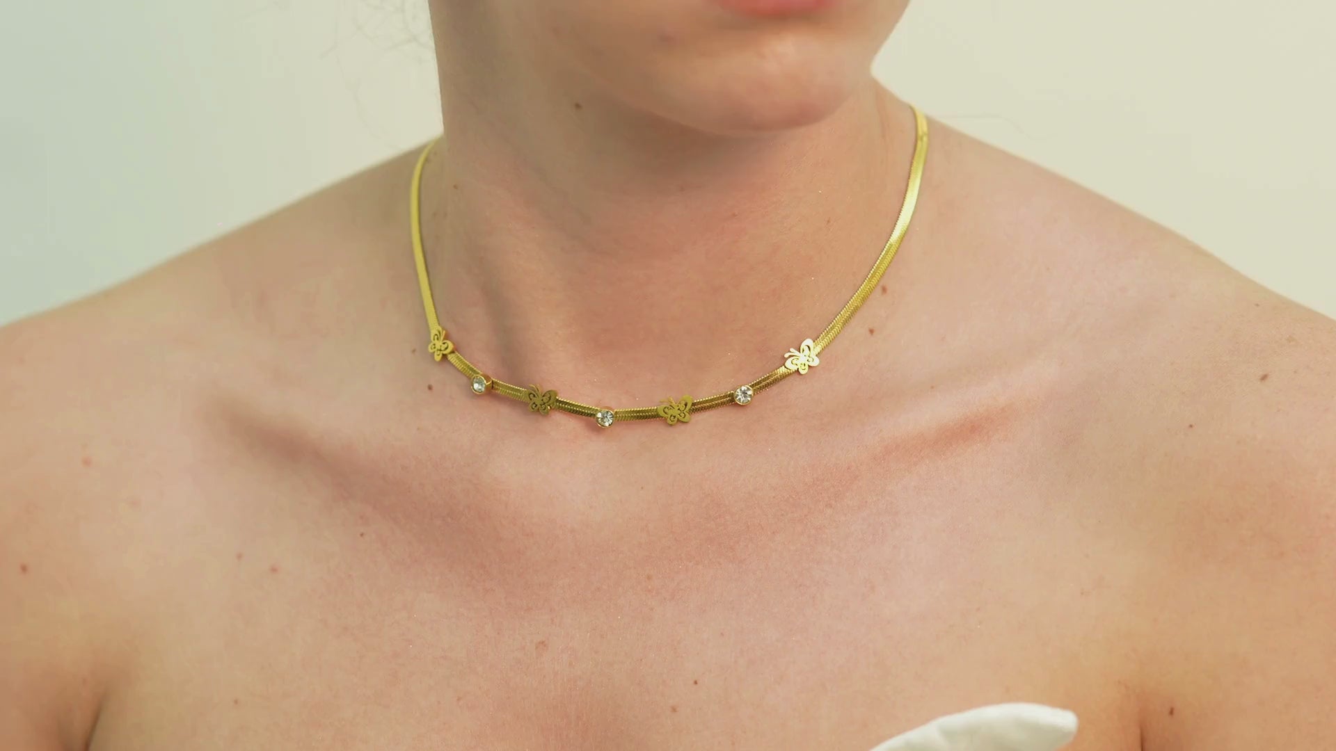 Ivia Shining Butterfly Necklace