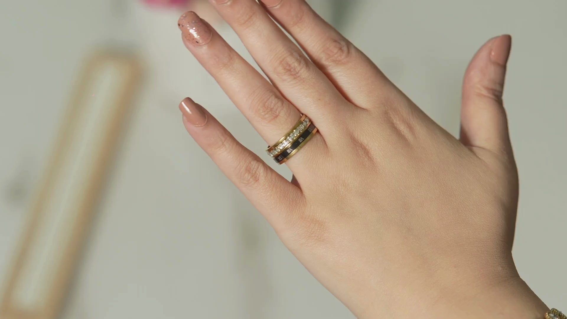 Anni Roman Numeral Ring