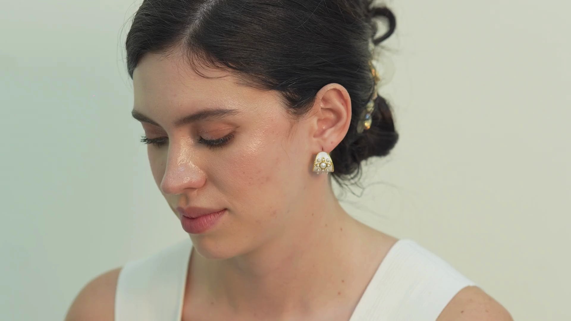 Elle Pearl Accents Earings