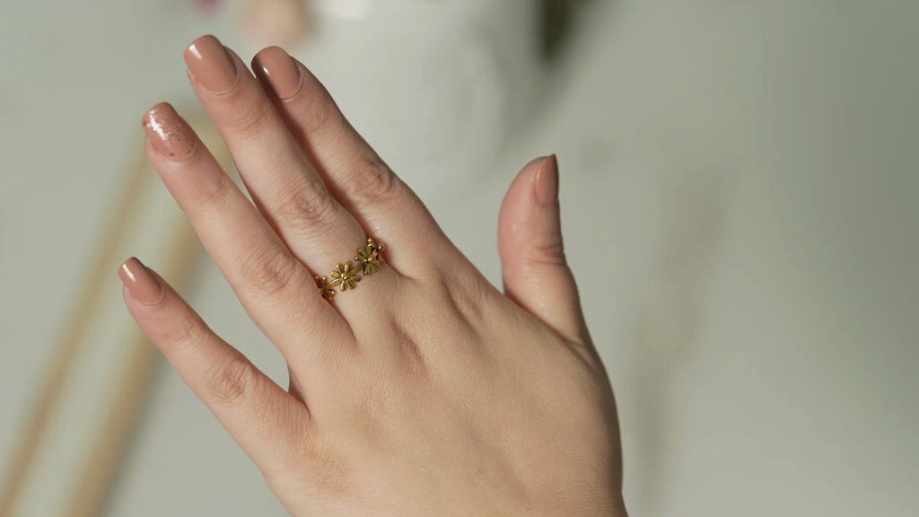 Jess Sun Flower Ring