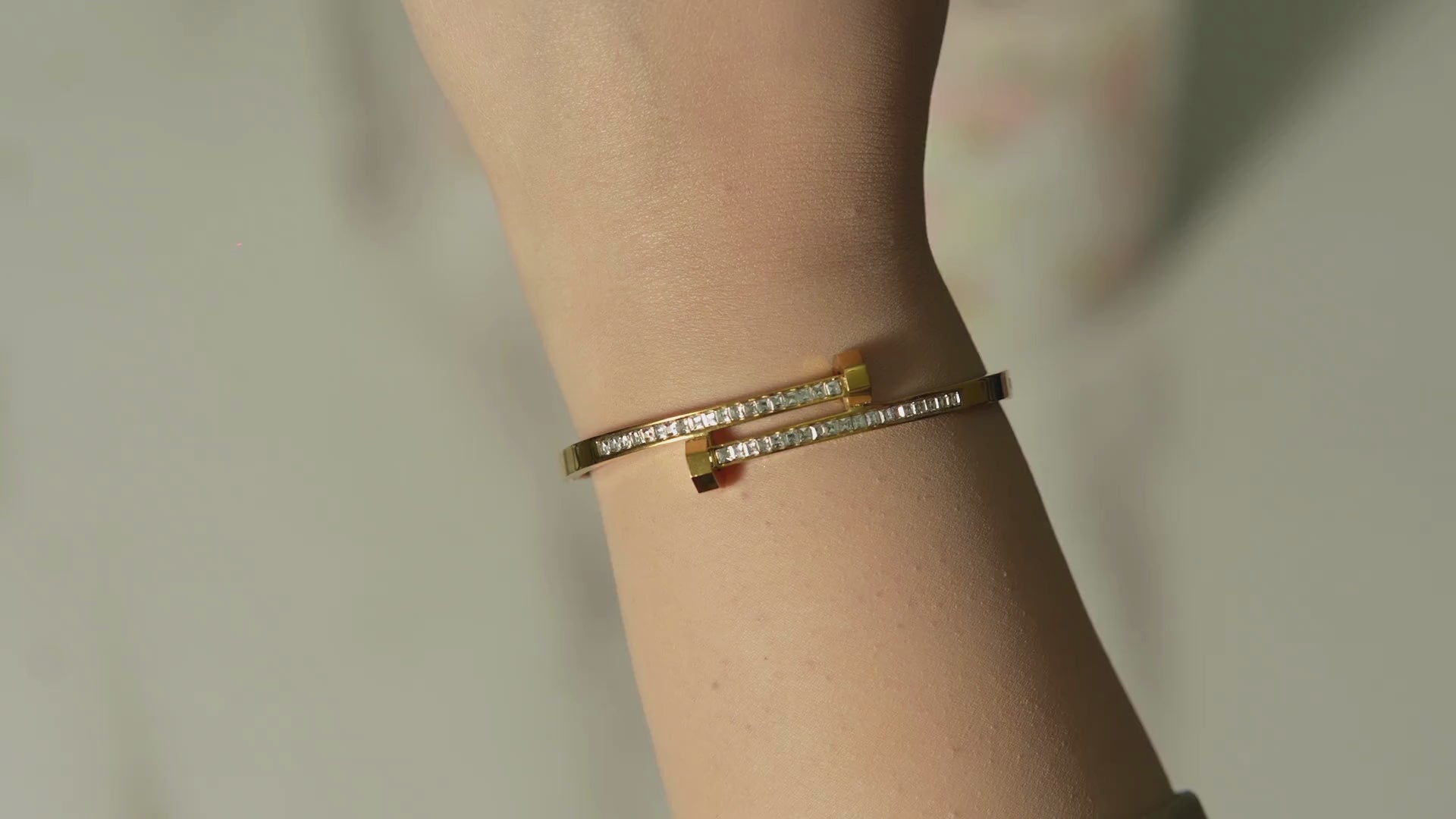 Adah Zirconia Bangle